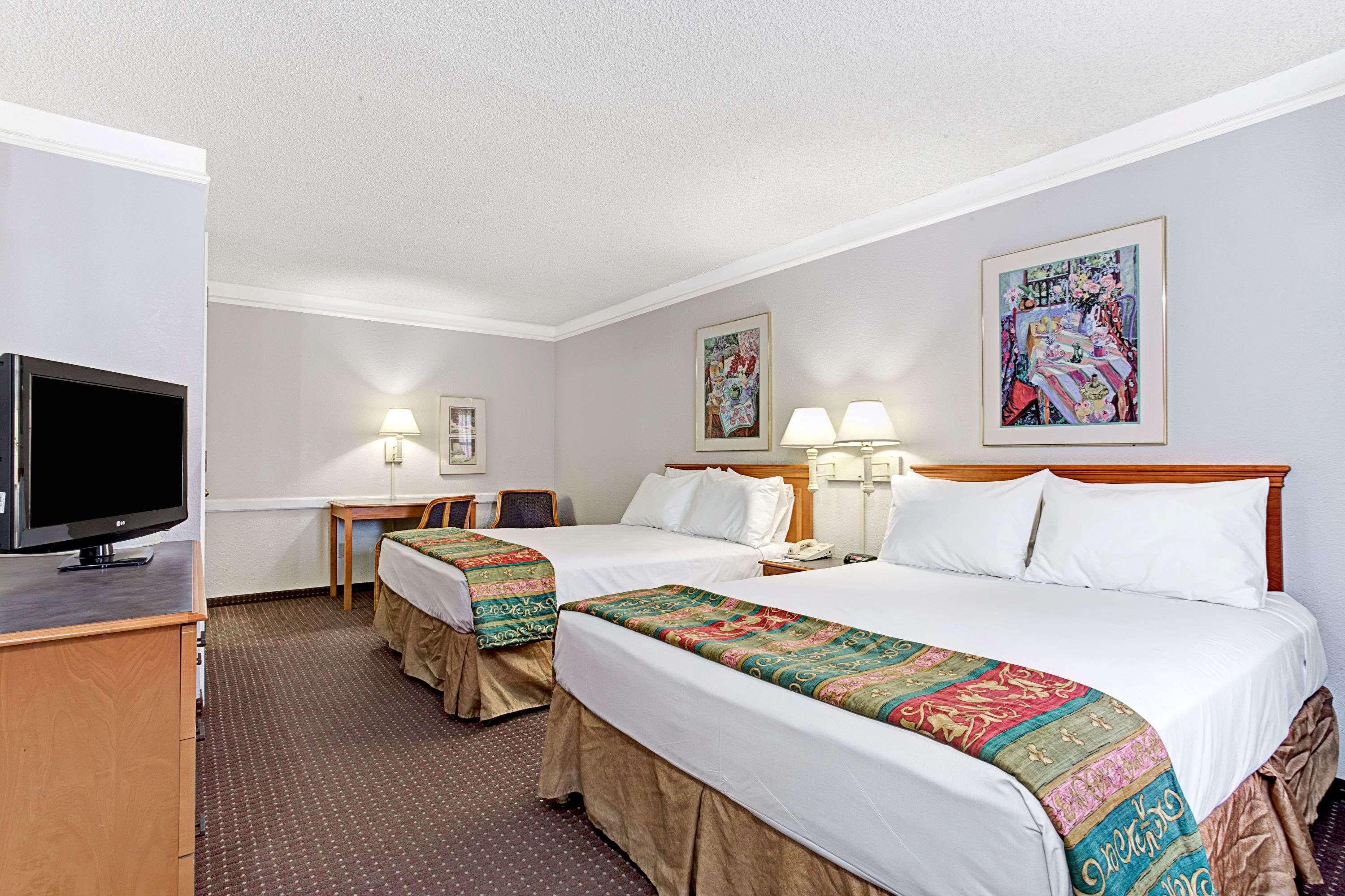Days Inn By Wyndham Tucson City Center מראה חיצוני תמונה