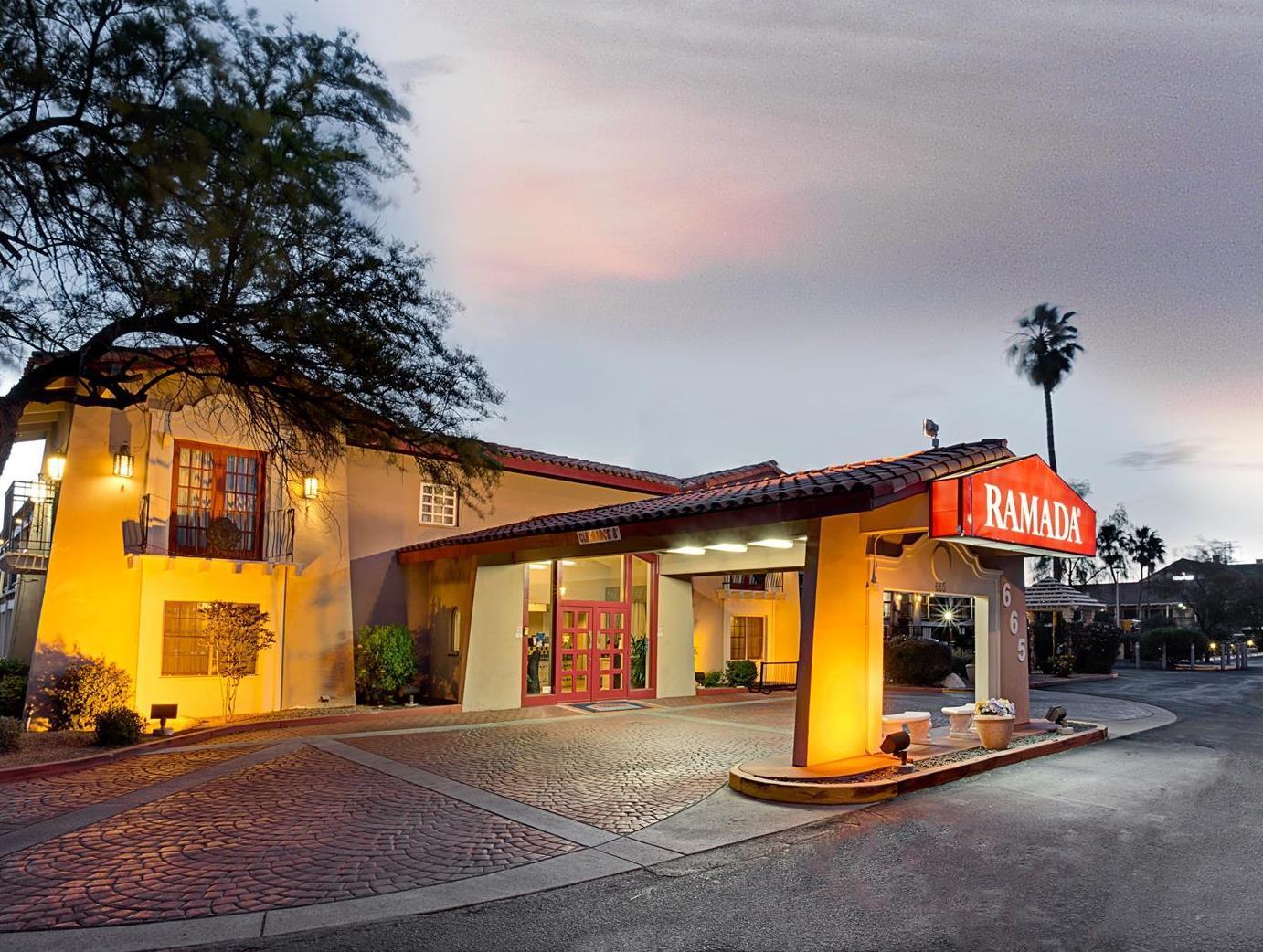 Days Inn By Wyndham Tucson City Center מראה חיצוני תמונה