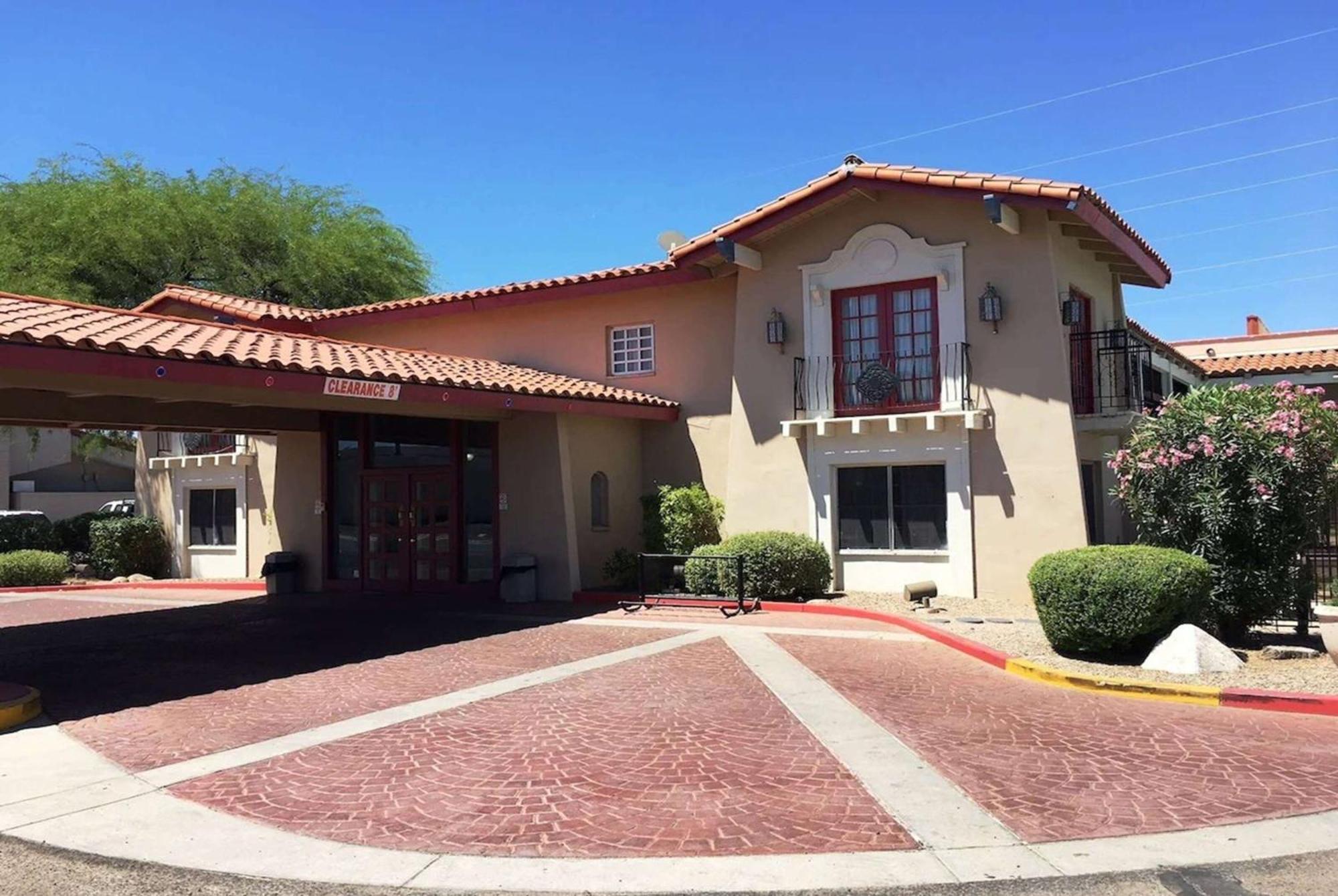 Days Inn By Wyndham Tucson City Center מראה חיצוני תמונה