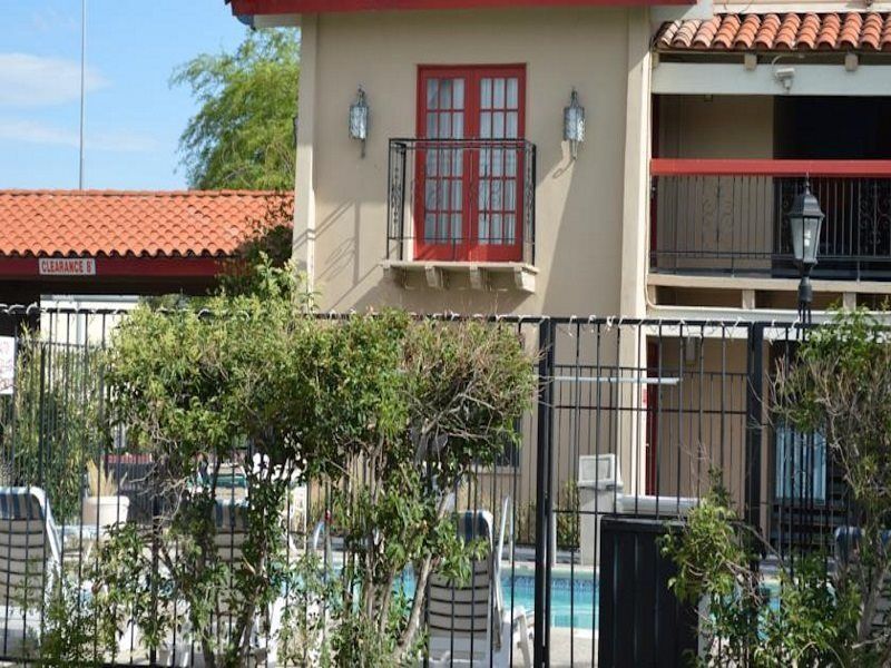 Days Inn By Wyndham Tucson City Center מראה חיצוני תמונה